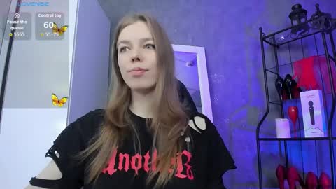 Snapshot of tina_tayllor chatting on 10.28.25 Tina Tayllor MY SHEDULEMondayTuesdaySaturdaySunday online show from 10.28.25