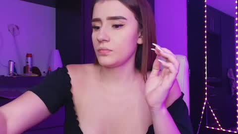 Tina  online show from 04.17.26