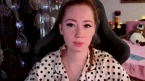 Snapshot of tinabrook chatting on 02.17.26 Tina online show from 02.17.26