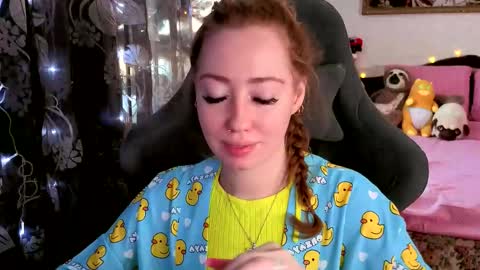 Snapshot of tinabrook chatting on 02.19.26 Tina online show from 02.19.26