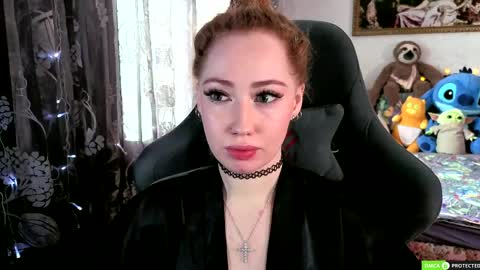 Snapshot of tinabrook chatting on 04.27.26 Tina online show from 04.27.26