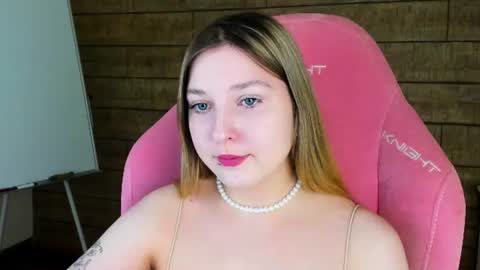 Snapshot of tinaburton chatting on 06.14.26 TinaBurton online show from 06.14.26