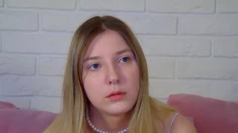 Snapshot of tinaburton chatting on 07.01.26 TinaBurton online show from 07.01.26