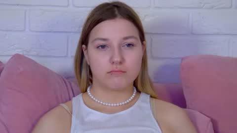 Snapshot of tinaburton chatting on 07.06.26 TinaBurton online show from 07.06.26