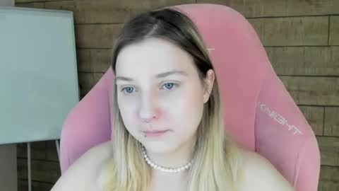 Snapshot of tinaburton chatting on 07.15.26 TinaBurton online show from 07.15.26