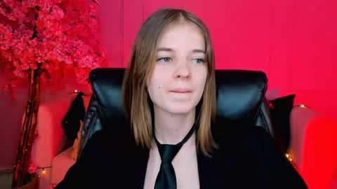 Tina Davil online show from 01.11.25