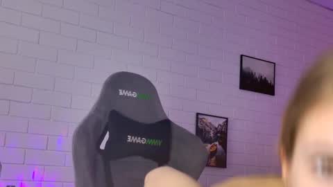 Snapshot of tinadavil chatting on 02.19.26 Tina Davil online show from 02.19.26