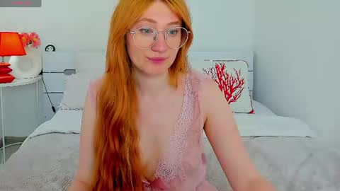 Snapshot of tinahar chatting on 06.24.26 Tina online show from 06.24.26