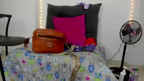 tinas_smith online show from 04.03.26