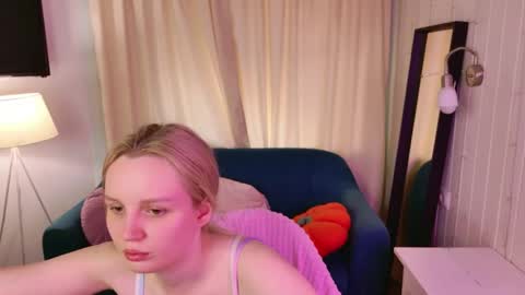tinasiner online show from 06.08.26