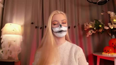 Annie online show from 10.30.25