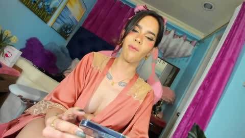 Snapshot of tinatemptsxxx chatting on 05.11.26 Tina Valentine online show from 05.11.26