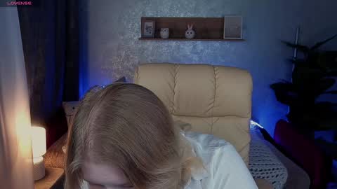 TinkerrBelll online show from 02.04.25