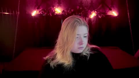 TinkerrBelll online show from 01.05.26