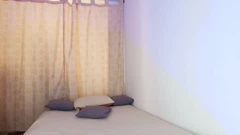 Snapshot of tinny_and_candy chatting on 02.22.26 TINNY AND CANDY online show from 02.22.26