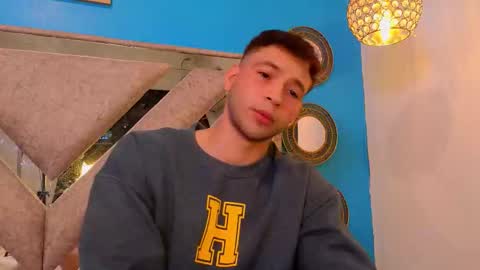 Snapshot of tinocrow chatting on 02.01.26 TONY online show from 02.01.26