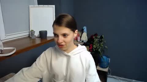 Gloria online show from 03.05.25