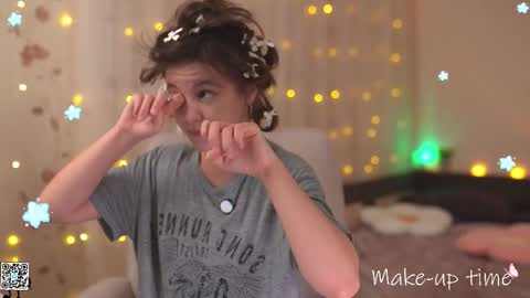 Lyssa     online show from 02.19.25