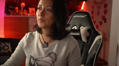 Snapshot of tiny_panther chatting on 02.12.25 Ana Molly online show from 02.12.25