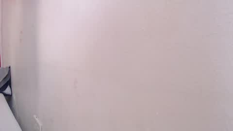 tiny_whore18 online show from 11.01.25