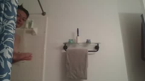 Snapshot of tinyassbossymilf chatting on 02.17.26 tinyassbossymilf online show from 02.17.26