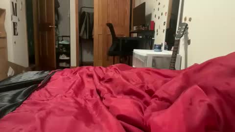 tinydaisy22 online show from 02.02.26