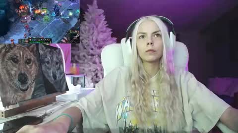 stage Kylie Sinner  brand CLITBAIT online show from 11.27.25