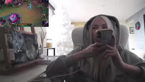 stage Kylie Sinner  brand CLITBAIT online show from 12.01.25