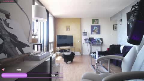 Snapshot of tinykylie chatting on 04.09.26 stage Kylie Sinner brand CLITBAIT online show from 04.09.26