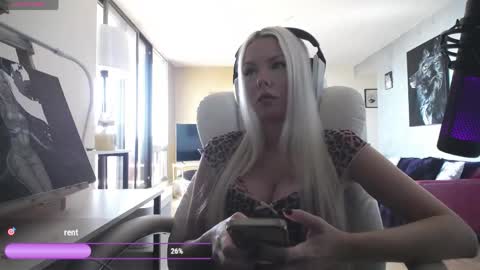 Snapshot of tinykylie chatting on 05.05.26 stage Kylie Sinner brand CLITBAIT online show from 05.05.26