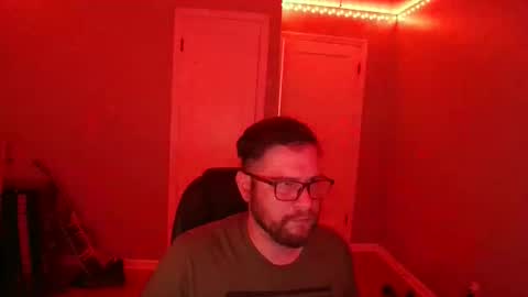 Snapshot of tippertonight chatting on 03.26.26 tippertonight online show from 03.26.26