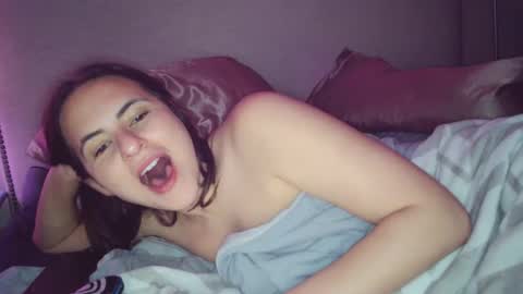 Tipsy Daisy online show from 02.14.25