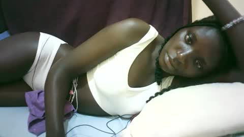 Snapshot of tishah chatting on 02.25.26 Roshan online show from 02.25.26