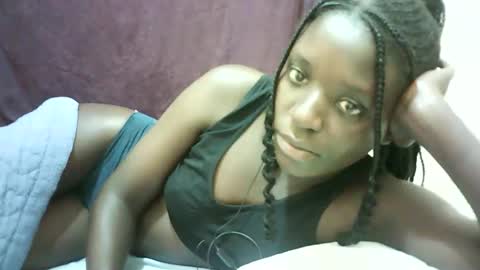 Snapshot of tishah chatting on 02.28.26 Roshan online show from 02.28.26