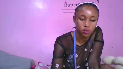 tits2002 online show from 04.21.26