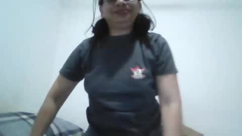 Snapshot of titssmall123 chatting on 10.17.25 Ester online show from 10.17.25