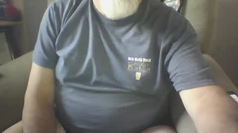 Snapshot of tittyloverr69 chatting on 12.18.24 tittyloverr69 online show from 12.18.24