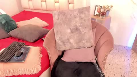 Tivizay online show from 02.09.25