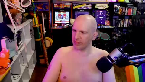 TK Maconn online show from 04.22.26