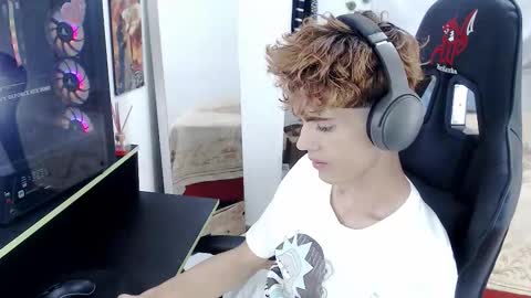 Snapshot of toadboys chatting on 03.10.26 David online show from 03.10.26