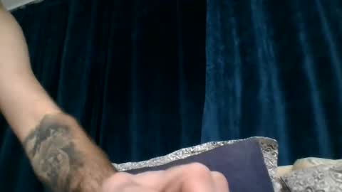 Snapshot of tobi19899 chatting on 01.15.25 Jan5676 online show from 01.15.25