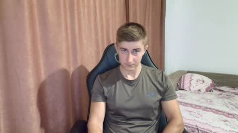 todhorny987 online show from 02.20.25