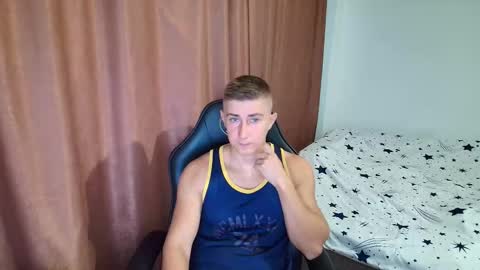 todhorny987 online show from 12.04.25