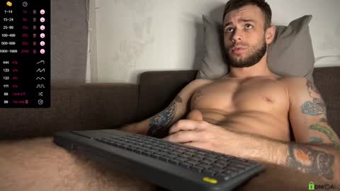 Snapshot of toksik69rus chatting on 01.13.25 Max online show from 01.13.25