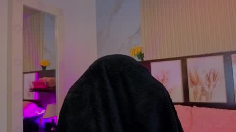 tokyoluu online show from 09.19.25