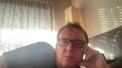 Tom online show from 02.02.25