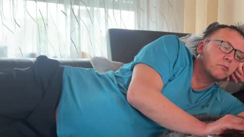 Tom online show from 04.06.26