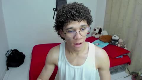 Tom Blue online show from 09.30.25