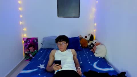 Tom Blue online show from 03.11.26