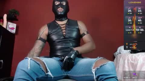 Tom online show from 03.11.25